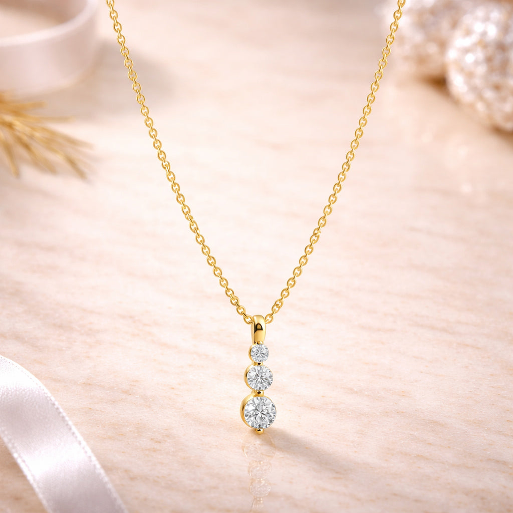 Damen Halskette mit Anhänger 375 Gelbgold 3 Zirkonia - 45cm