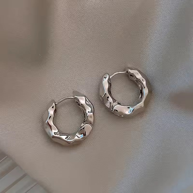 Ohrringe aus 925er Sterling-Silber, stark wellige Creolen, 1,5cm