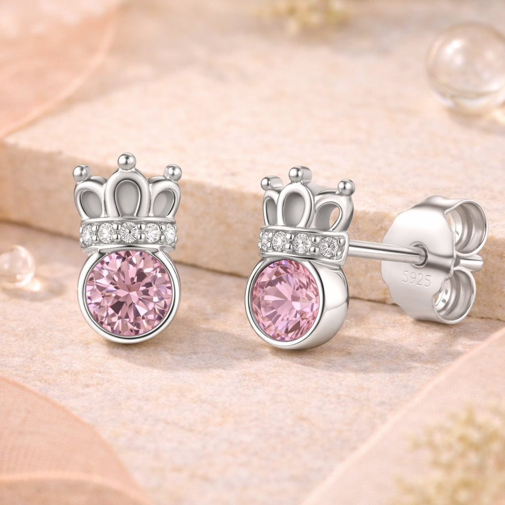 Prinzessinnen-Kronen-Ohrstecker aus 925 Sterling Silber mit rosa Zirkonia, zauberhafter Kinderschmuck und liebevolle Geschenkidee für Mädchen.