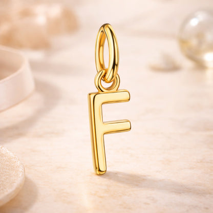 Buchstabenanhänger aus 333er Gold