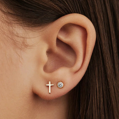 Ohrstecker Kreuz Damen 333 Gelbgold glatt minimalistisch - 7mm