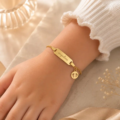 ID-Schildarmband Kinder 333 Gold Babyfüße gravierbar - Armkette 14cm - Made in Germany
