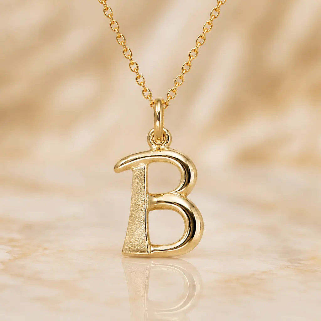 Buchstaben Anhänger Damen 375 Gelbgold matt glänzend 18mm - optional mit Kette 45cm