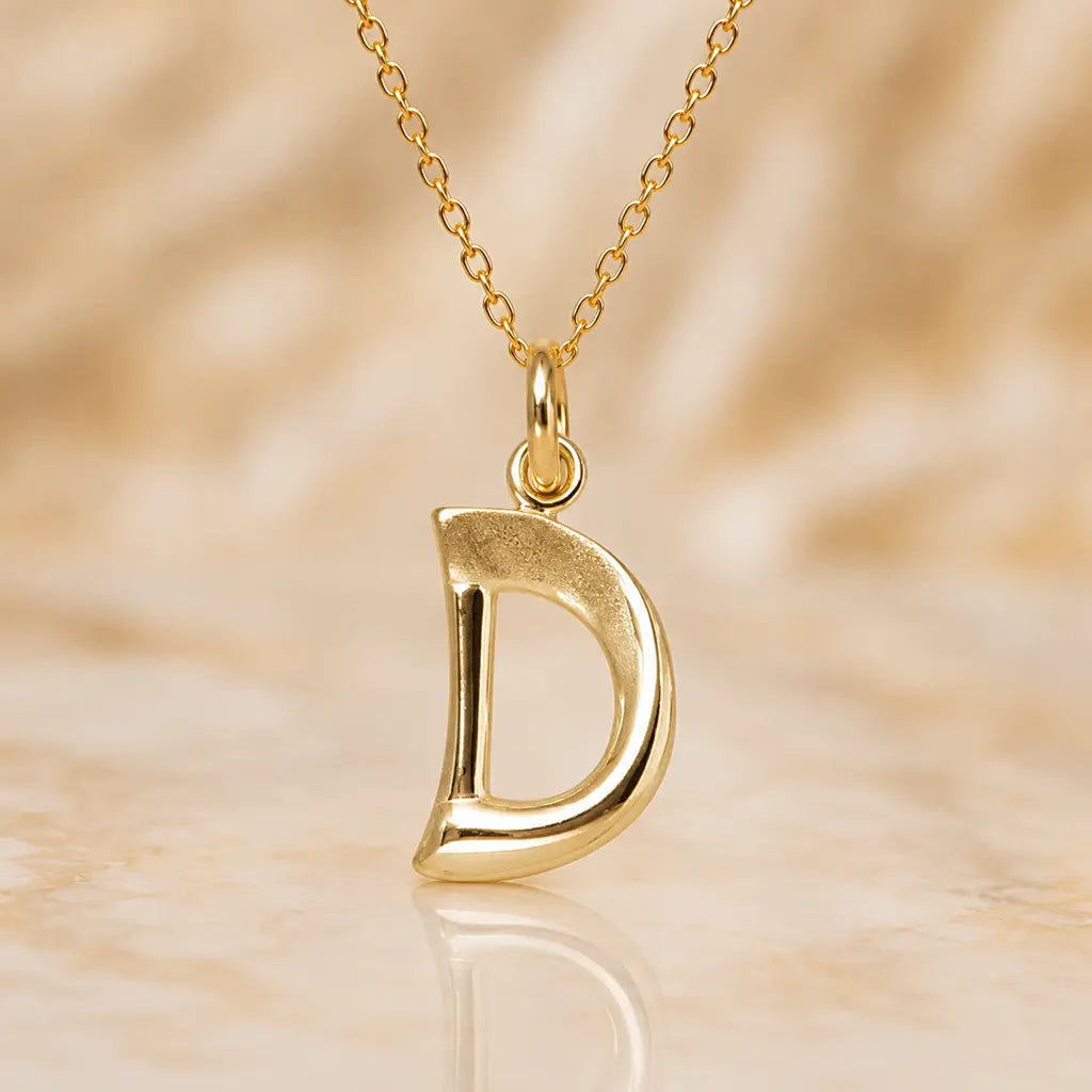 Buchstaben Anhänger Damen 375 Gelbgold matt glänzend 18mm - optional mit Kette 45cm