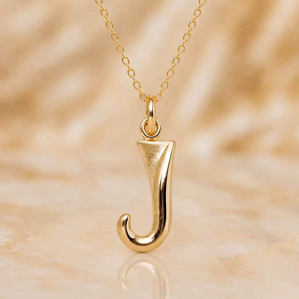 Buchstaben Anhänger Damen 375 Gelbgold matt glänzend 18mm - optional mit Kette 45cm
