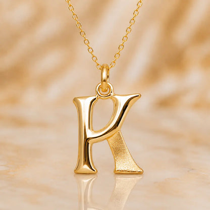 Buchstaben Anhänger Damen 375 Gelbgold matt glänzend 18mm - optional mit Kette 45cm