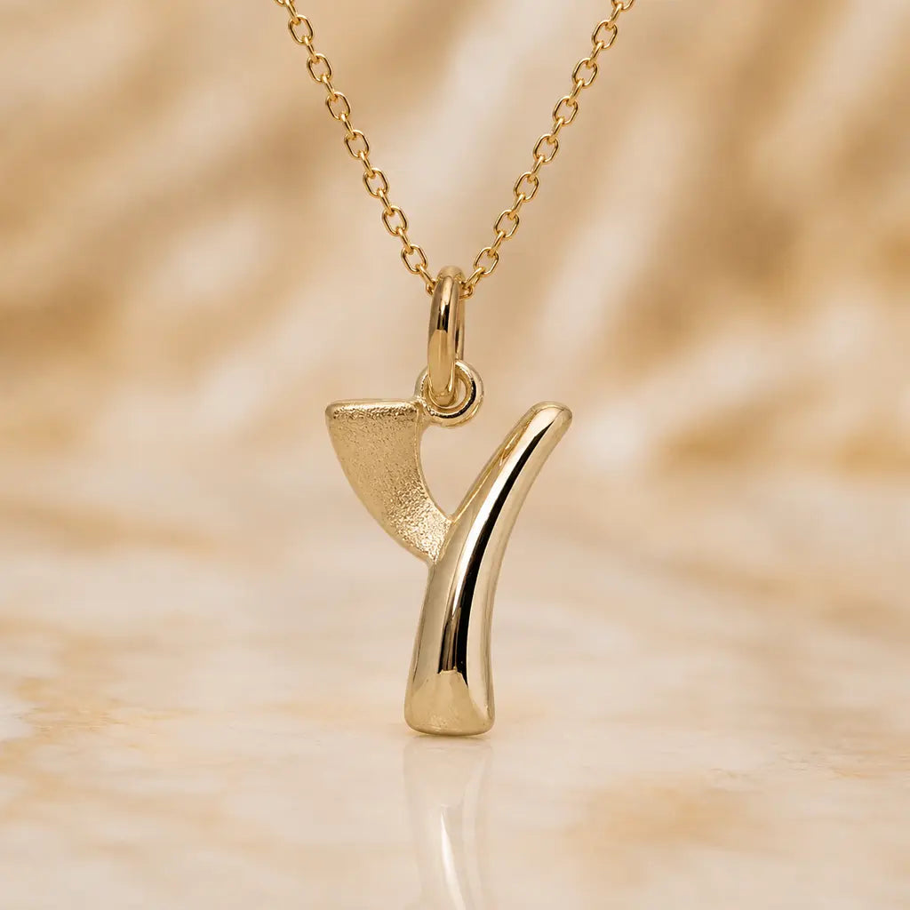 Buchstaben Anhänger Damen 375 Gelbgold matt glänzend 18mm - optional mit Kette 45cm