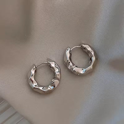 Ohrringe aus 925er Sterling-Silber, stark wellige Creolen, 1,5cm