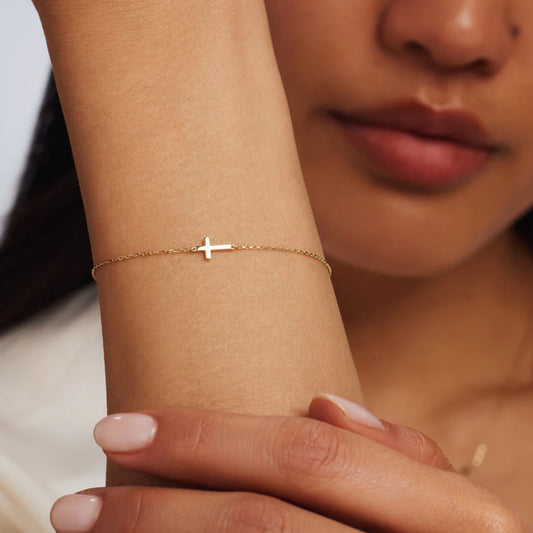 Kreuz Armband aus 585er Gold