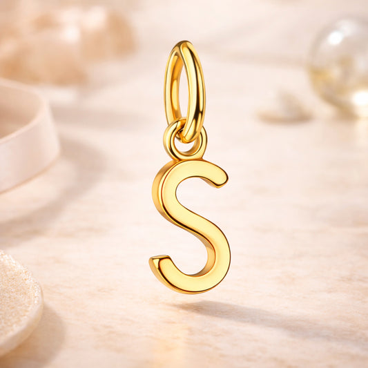 Buchstabenanhänger aus 585er Gold