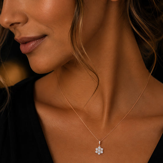 Blumenanhänger Damen 585 Rotgold mit 7 Diamanten Brillanten 0,14 ct W/SI - optional mit Ankerkette 42cm