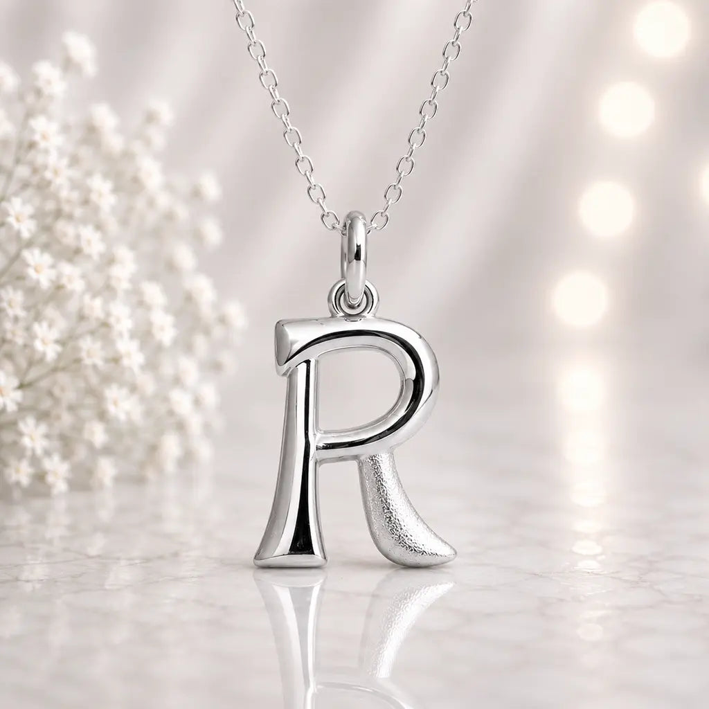 Buchstaben Anhänger Damen 925 Sterling Silber matt glänzend 18mm - optional mit Kette 45cm
