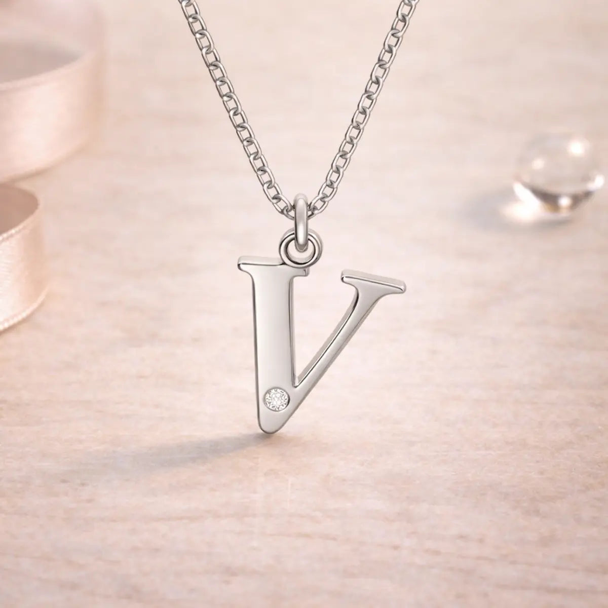 Buchstaben-Anhänger mit Kette 925er Sterling Silber mit Diamant – Flachpanzerkette 45cm