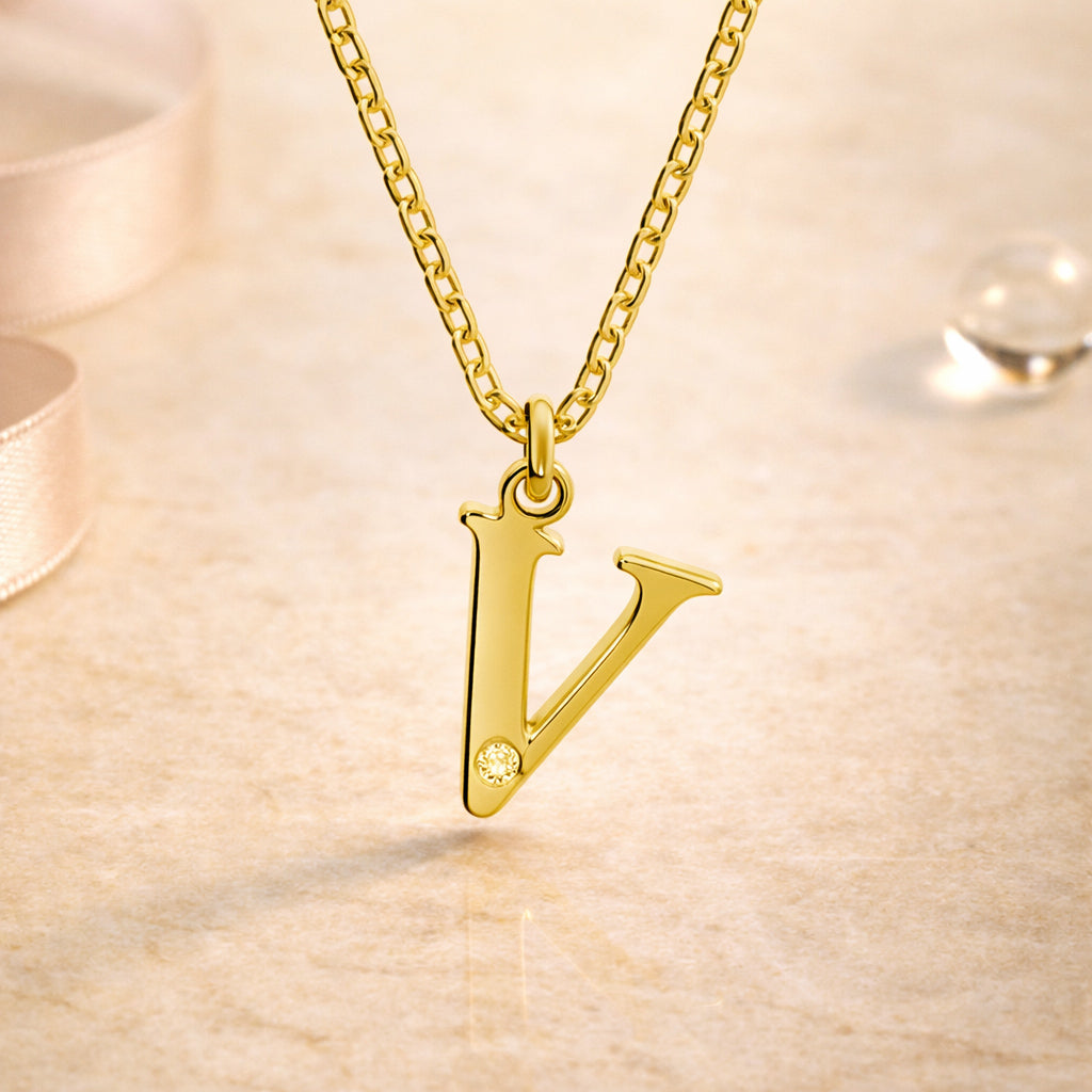 Buchstaben-Anhänger mit Kette 925er Sterling Silber vergoldet mit Diamant – Ankerkette