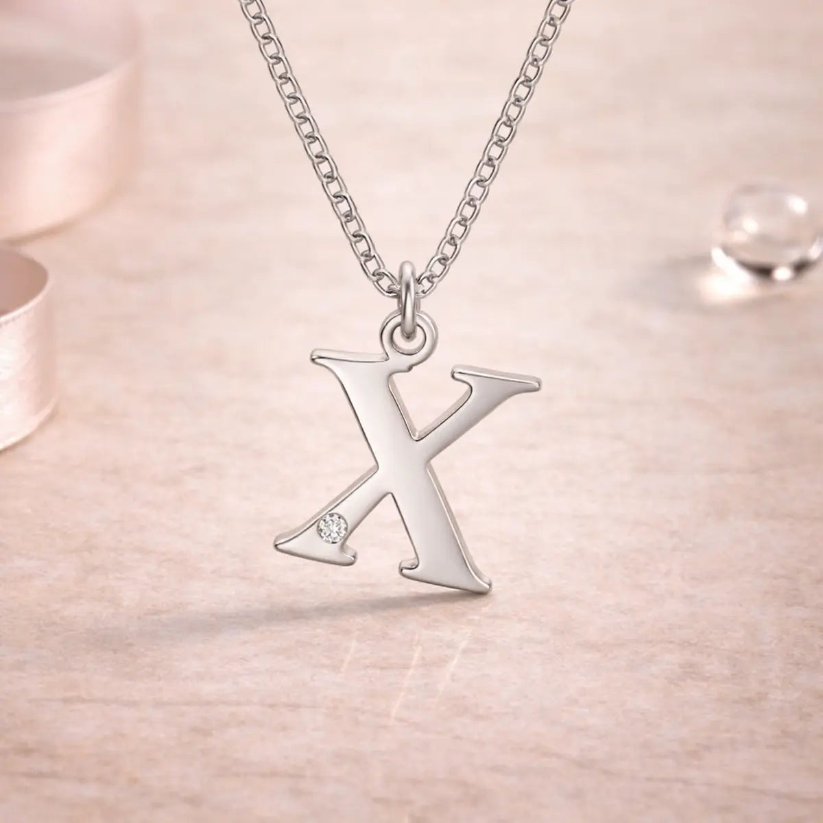 Buchstaben-Anhänger mit Kette 925er Sterling Silber mit Diamant – Flachpanzerkette 45cm