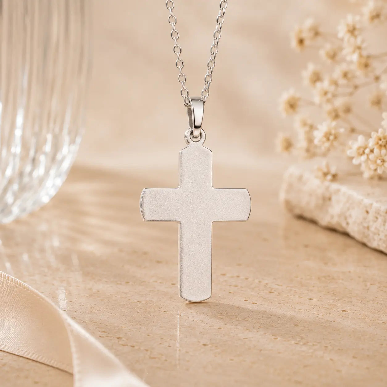 Kreuz Anhänger Damen 925 Sterling Silber Christusmotiv teilmattiert - gravierbar mit optionaler Kette 45cm