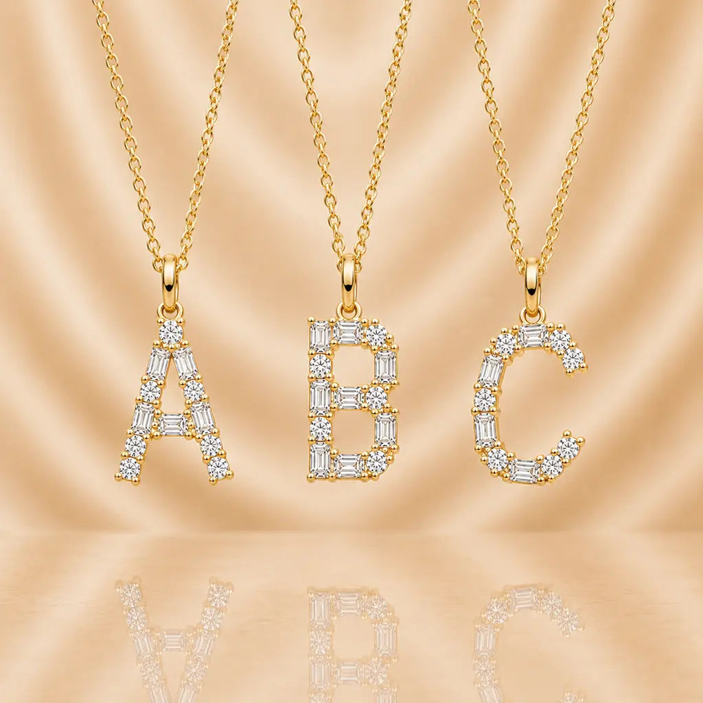 Buchstabencollier Damen 925 Sterling Silber vergoldet Zirkonia Baguette Cut - Mit Kette 45cm