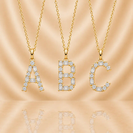 Buchstabencollier Damen 925 Sterling Silber vergoldet Zirkonia Baguette Cut - Mit Kette 45cm