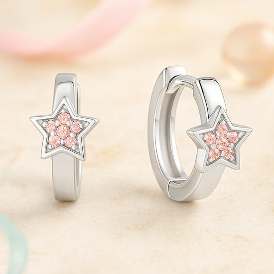 Silberne Kinderohrringe mit funkelndem rosa Stern-Anhänger, hypoallergen & nickelfrei; süße Stern-Creolen für Mädchen, glitzernder Kinderschmuck