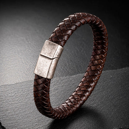 Braid Lock Brown Rust - Geflochtenes Lederarmband für Herren gravierbar braun | Edelstahl Magnetverschluss