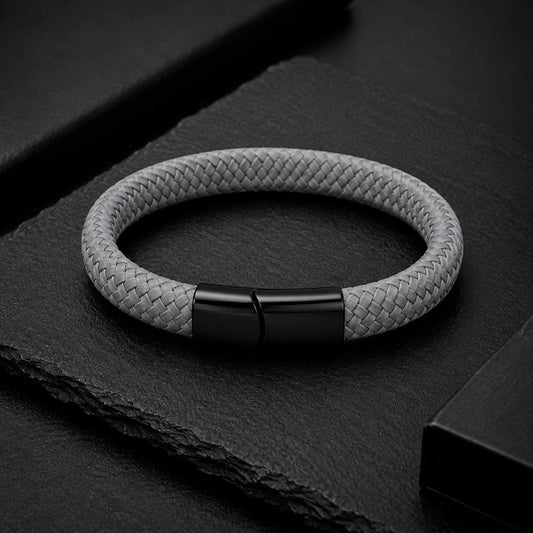 Braid Lock Grey - Geflochtenes Lederarmband für Herren in grau gravierbar | Edelstahl Magnetverschluss