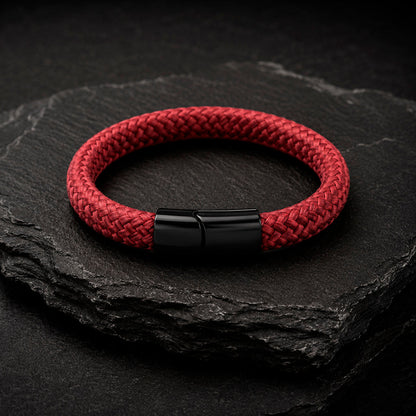 Braid Lock Red - Geflochtenes Lederarmband für Herren in rot gravierbar | Edelstahl Magnetverschluss