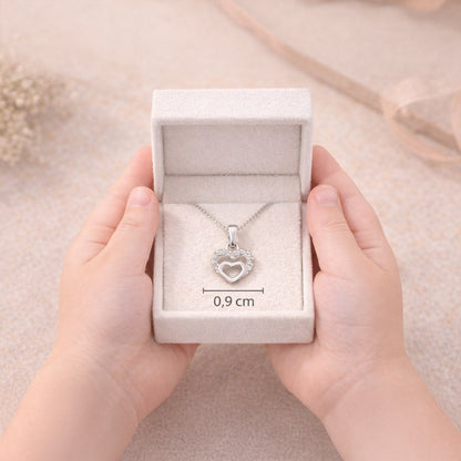 Doppelherz-Kette aus 925 Sterling Silber in Schmuckbox mit Größenangabe 0,9 cm breit