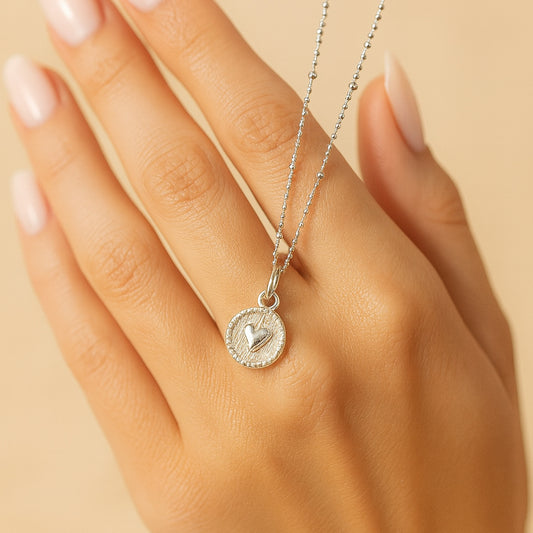 Kette mit Anhänger aus 925er Sterling-Silber, Herzmedaillon