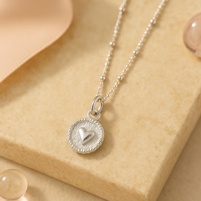 Kette mit Anhänger aus 925er Sterling-Silber, Herzmedaillon