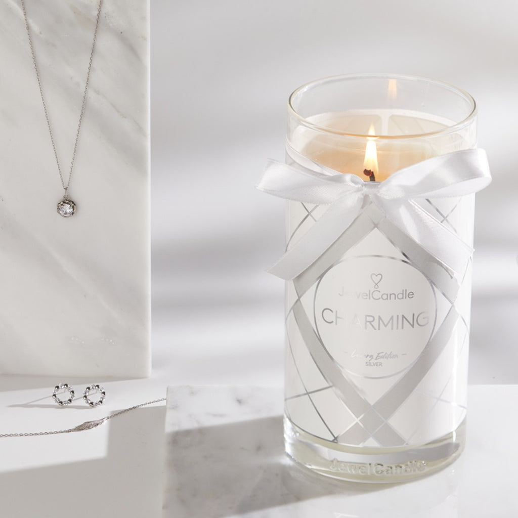 Juwelkerze mit Ohrringen - Duftkerze mit Schmucküberraschung