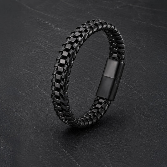 Chain Ride - Lederarmband mit Kettengliedern für Herren gravierbar schwarz | Edelstahl-Magnetverschluss