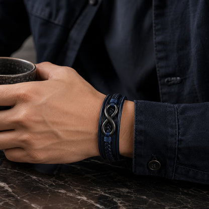 Infinity Braid - Lederarmband für Herren gravierbar mit Infinity-Zeichen in 3 Farben | Edelstahl Magnetverschluss