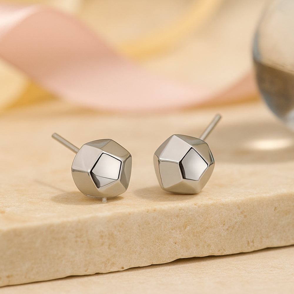 Damen Ohrstecker Modeschmuck geometrisch Kugel facettiert silberfarben goldfarben - 8mm