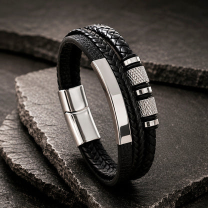 Steel Spin Silver - Lederarmband für Herren in Schwarz mit Edelstahldetails & Gravurplatte | Edelstahl Magnetverschluss